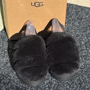 UGG Super Fluff Slipper